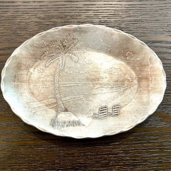 american forged Other - American Forging hand hammered aluminum plate etched beach scene palm tree oval